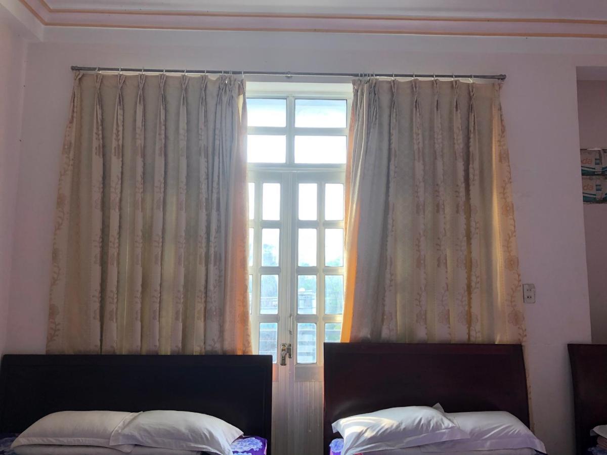 Khach San Phu Phuong Hotel Nha Trang Exterior photo